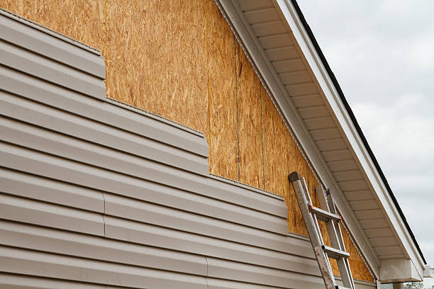 24/7 Emergency Storm Damage Siding Repair experts in Dayton, PA